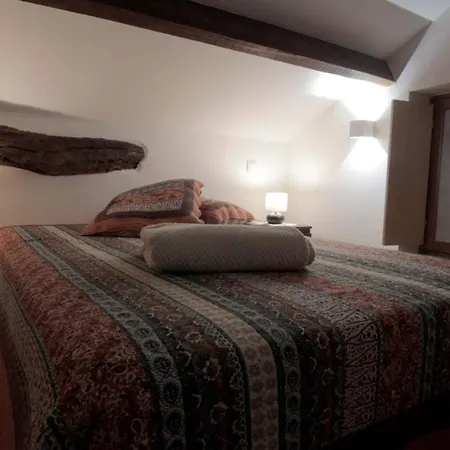 Casa Ventura * César